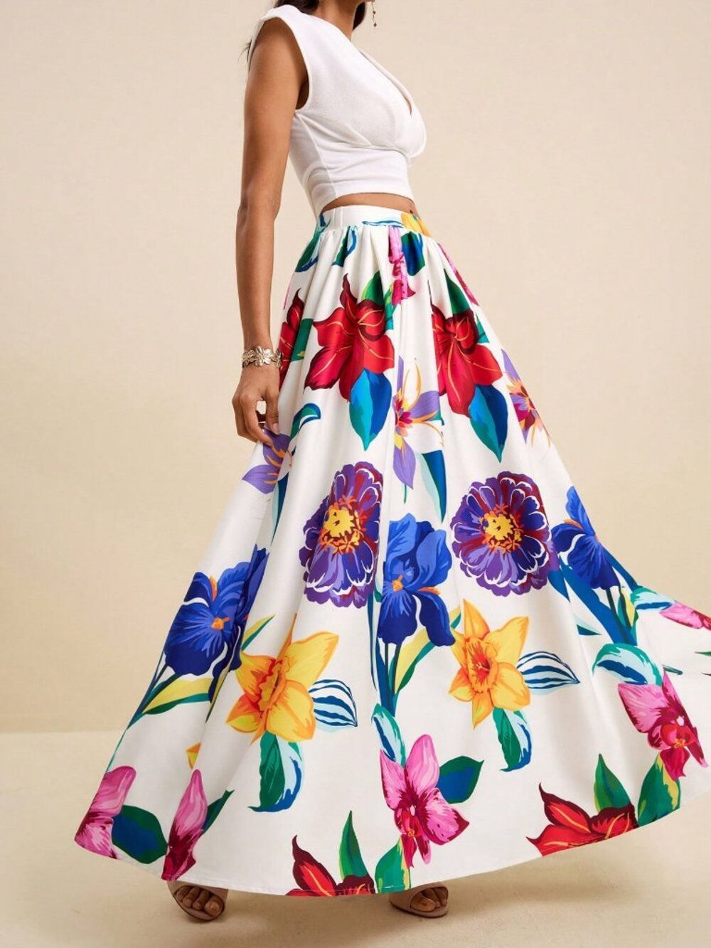 White Boho Women's Large Floral Print Flared Skirt - Picture 4 of 8